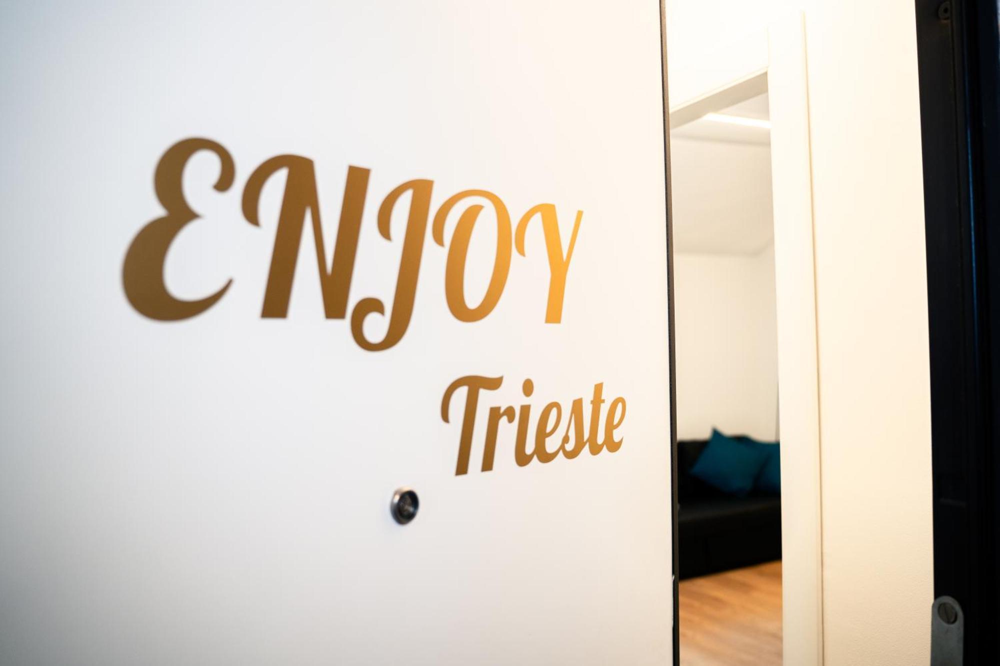 Enjoy Trieste In The City Center Экстерьер фото