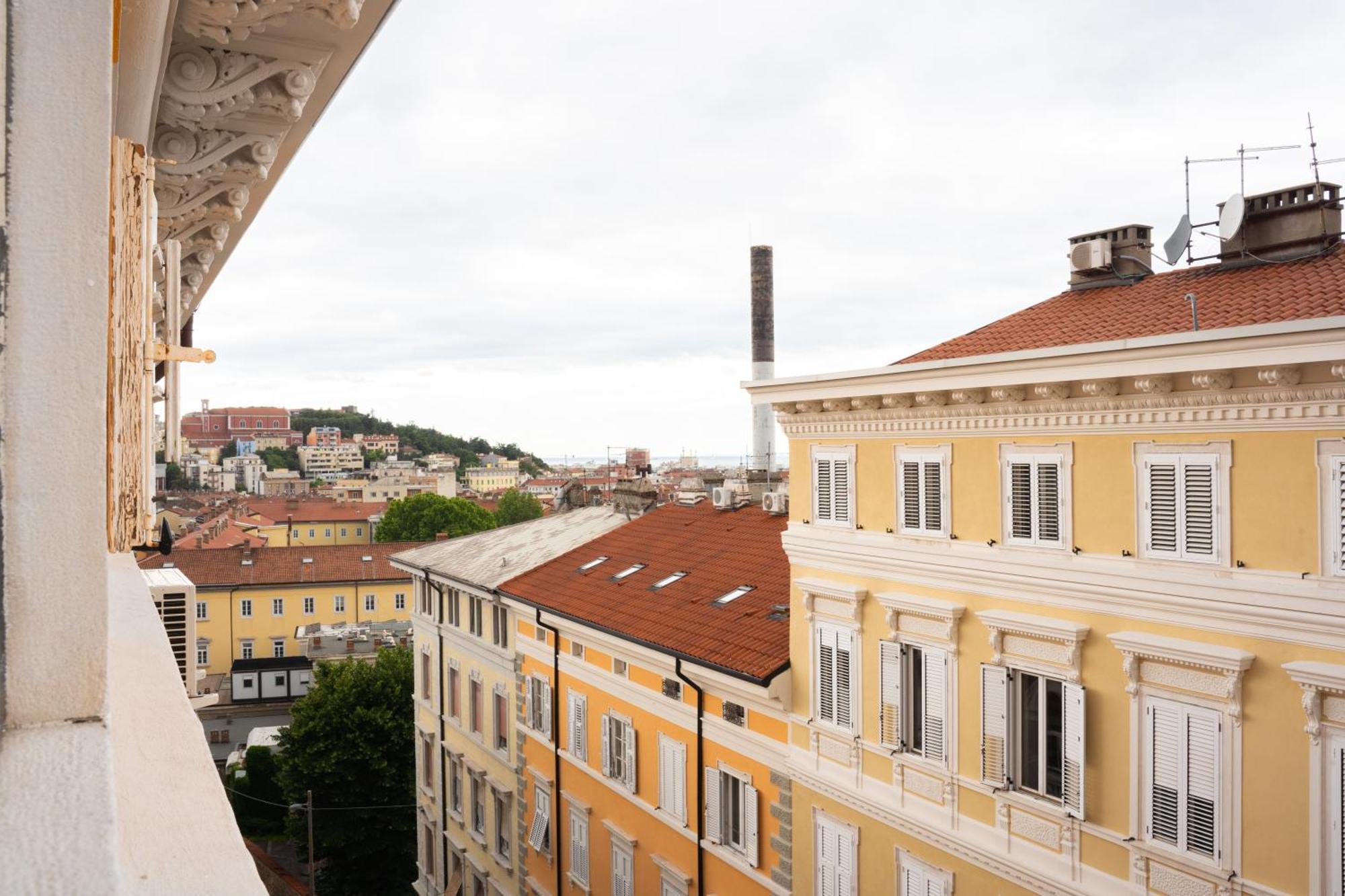 Enjoy Trieste In The City Center Экстерьер фото