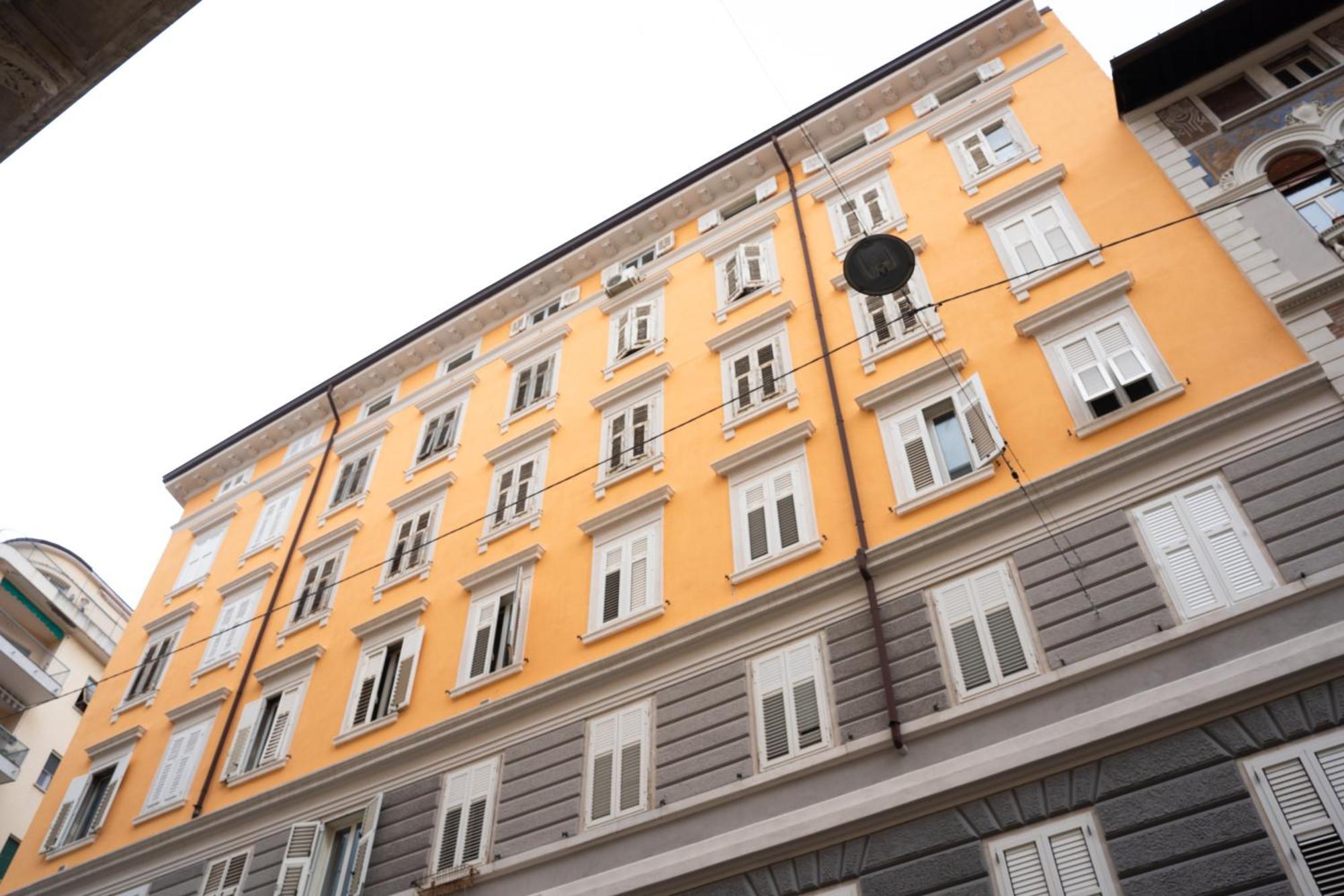 Enjoy Trieste In The City Center Экстерьер фото